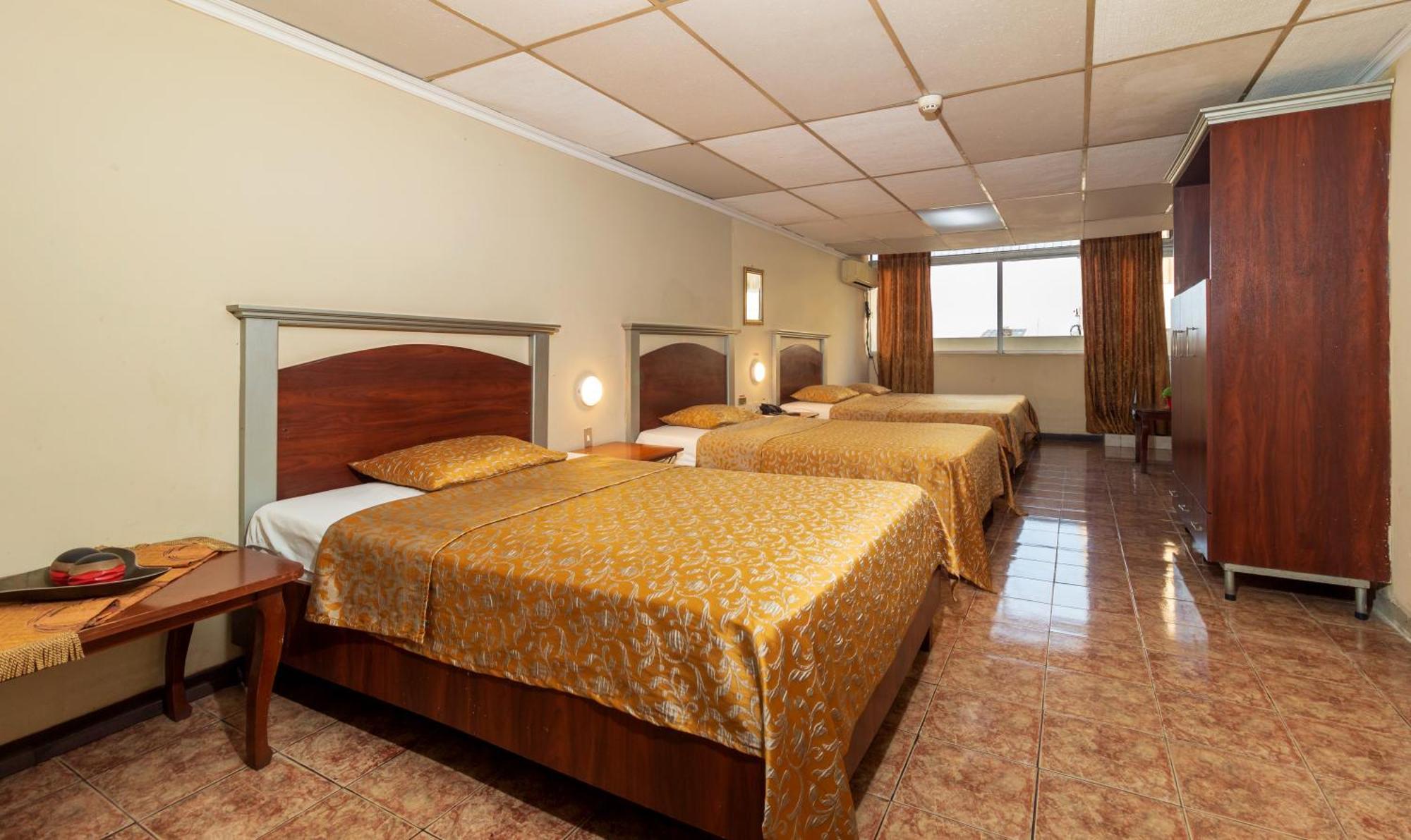 Hotel Malecon Inn Guayaquil Bagian luar foto