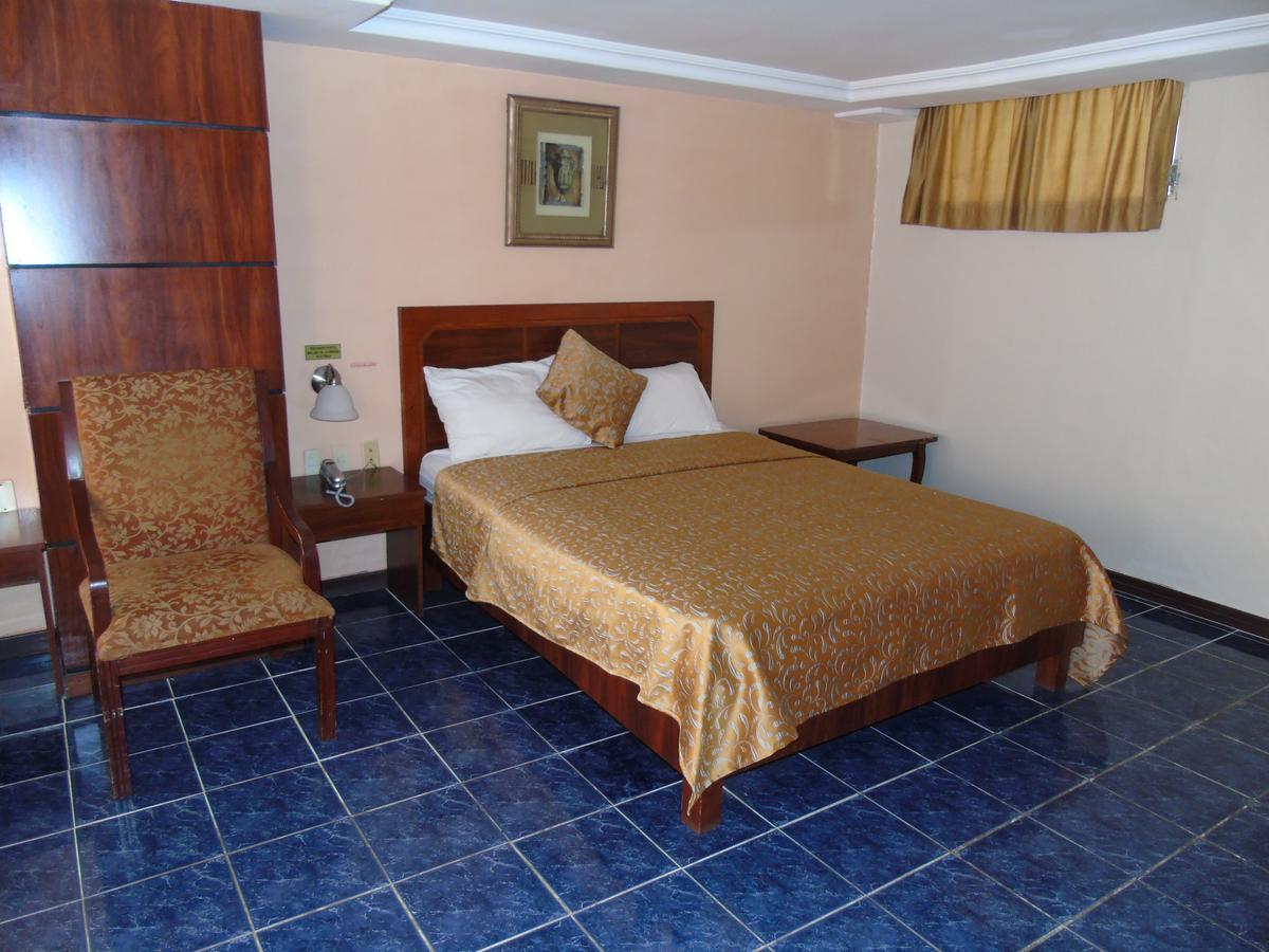Hotel Malecon Inn Guayaquil Bagian luar foto