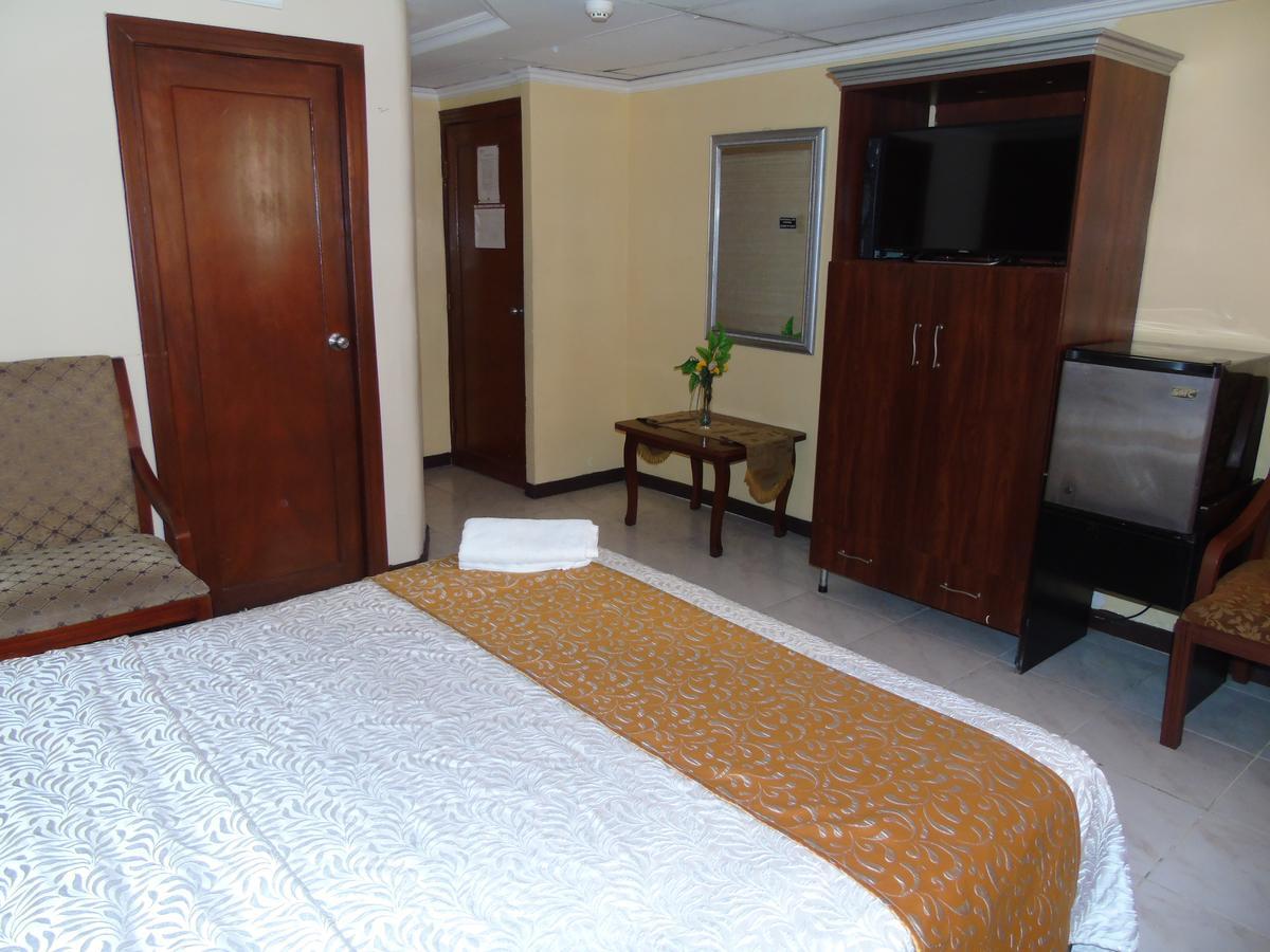 Hotel Malecon Inn Guayaquil Bagian luar foto